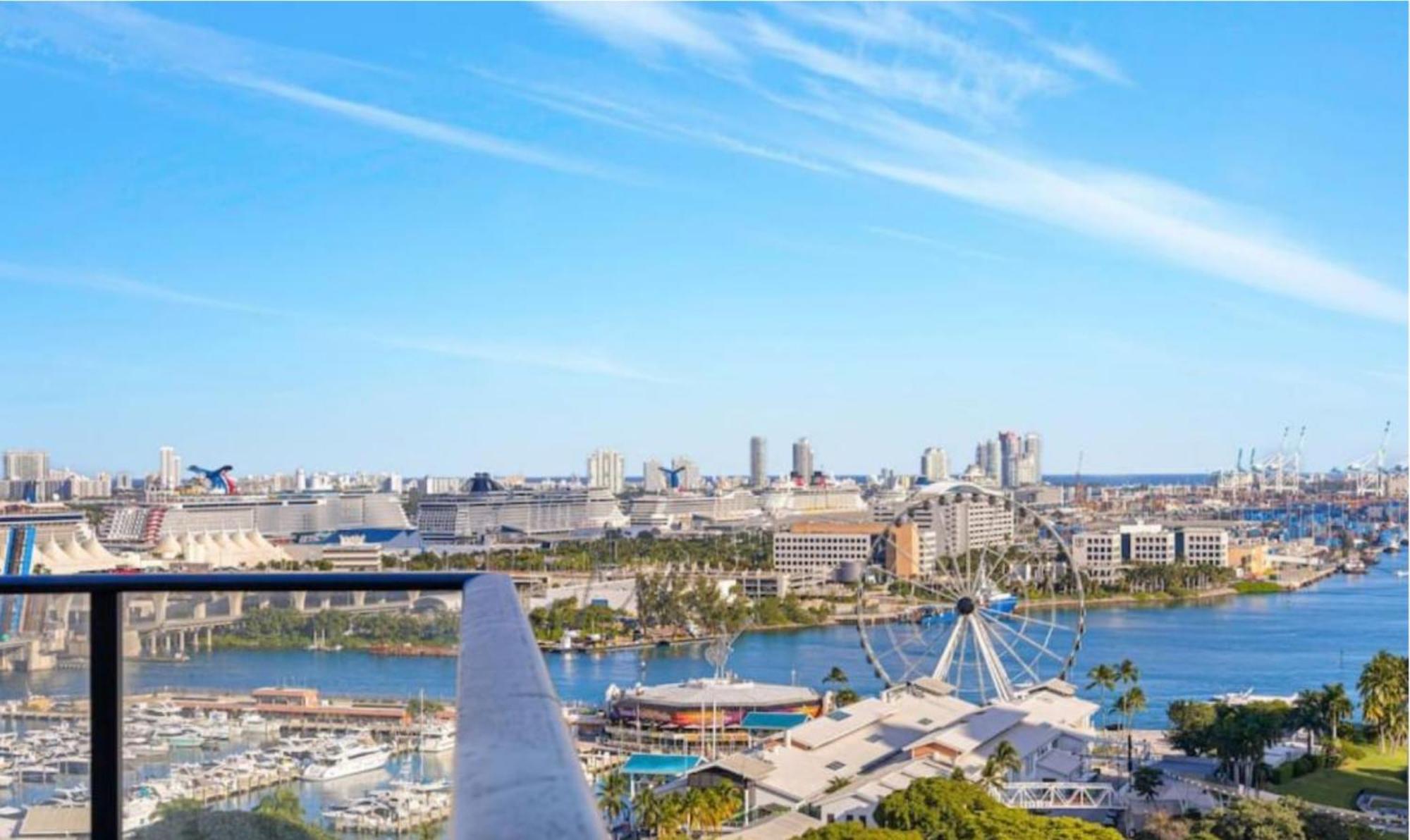 Mesmerizing Views Corner Condo マイアミ エクステリア 写真
