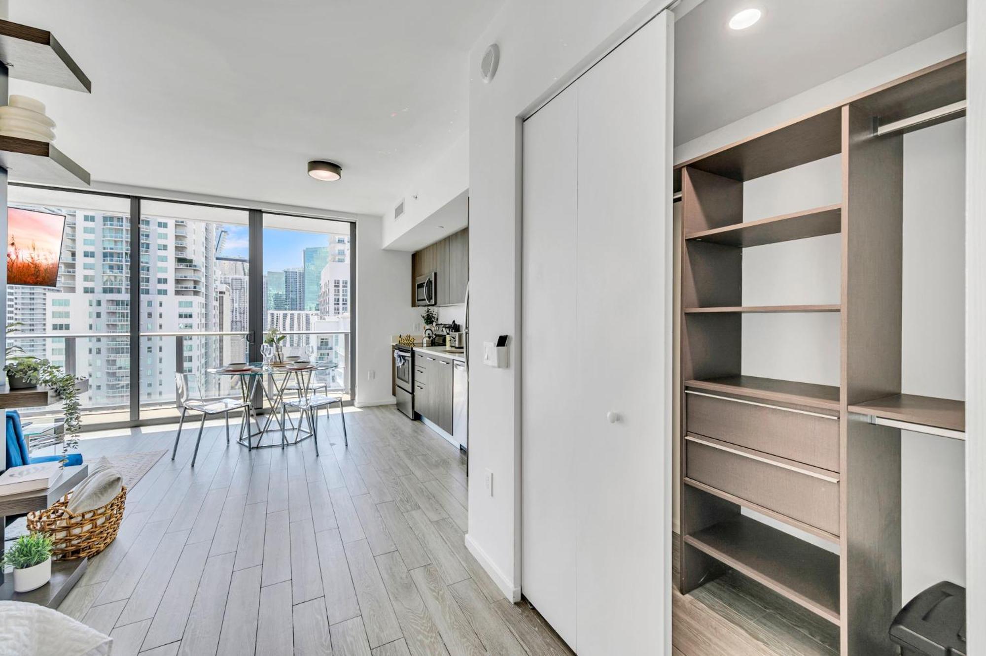 Mesmerizing Views Corner Condo マイアミ エクステリア 写真