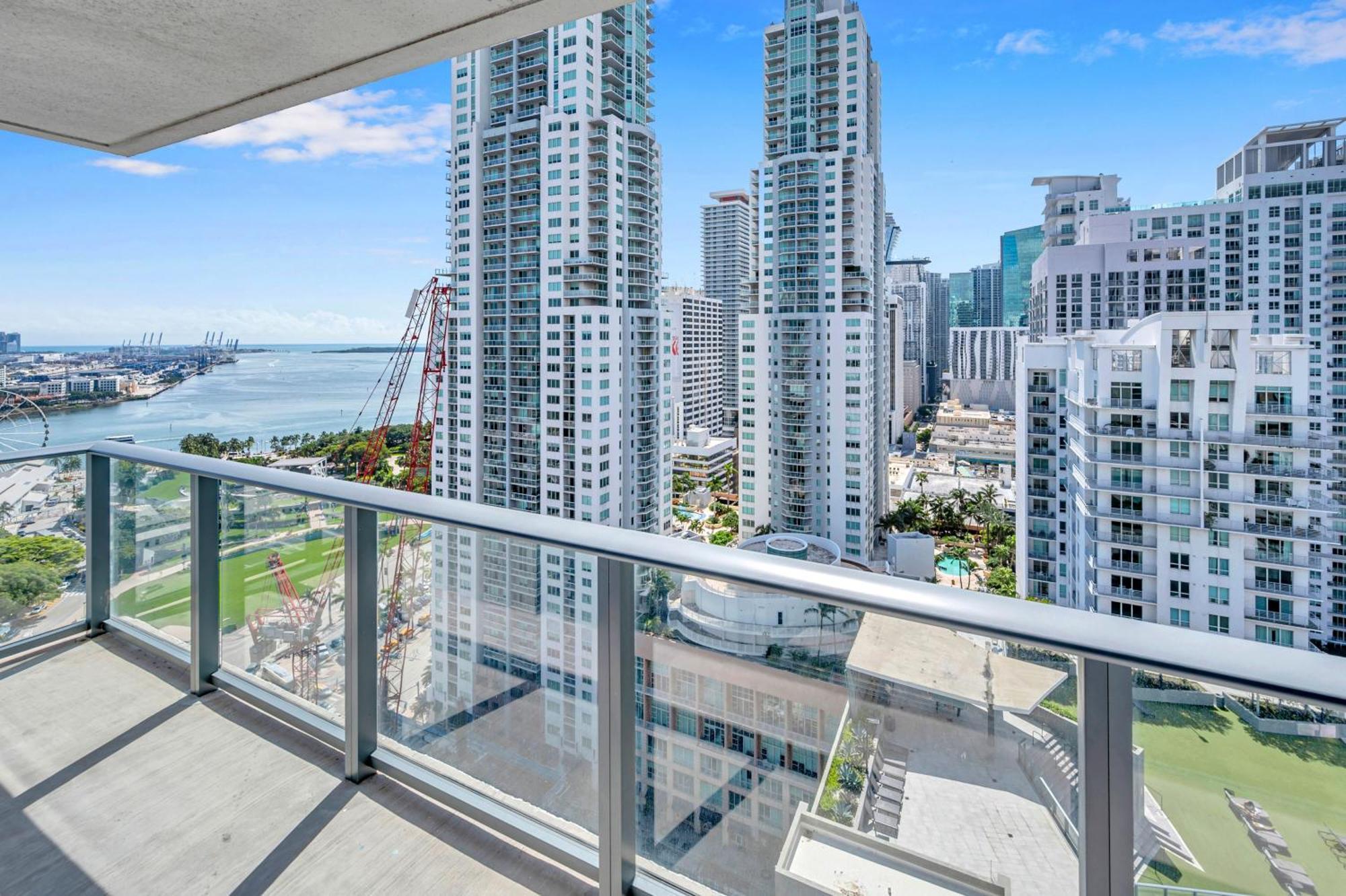 Mesmerizing Views Corner Condo マイアミ エクステリア 写真